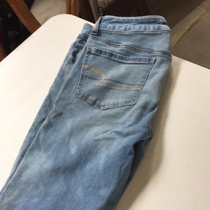 American Eagle size 8 jeans